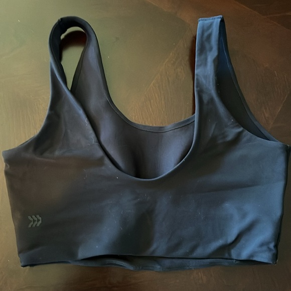 All In Motion Women’s Sports Bra low back Black Size medium - Picture 9 of 11